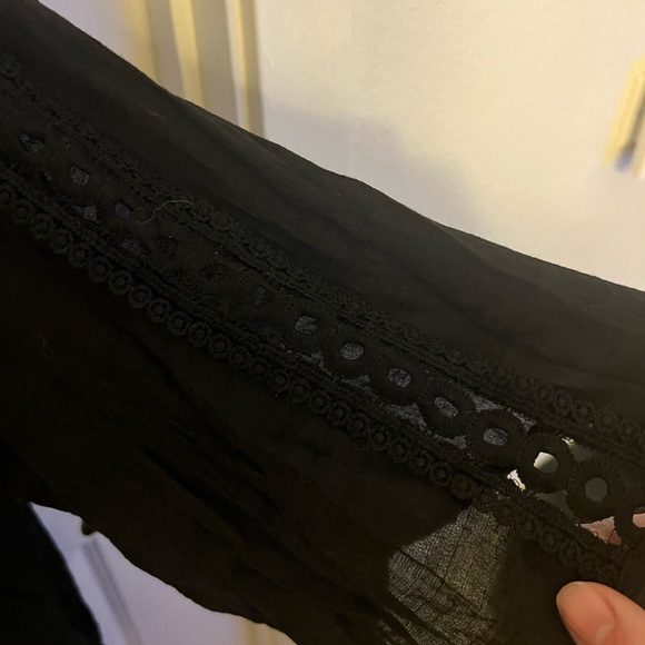 Black dress - Picture 2 of 4